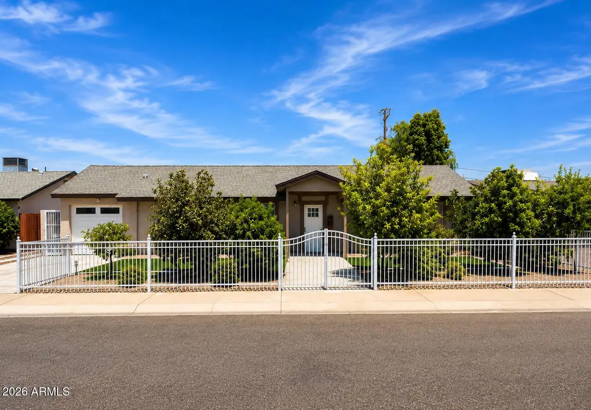1826 W Oraibi Drive, Phoenix, AZ 85027 - #1