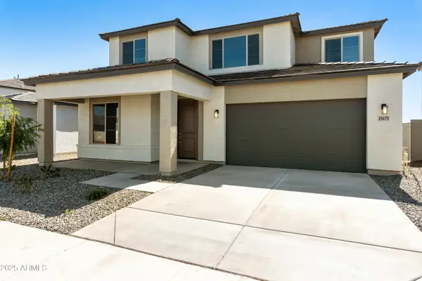 15675 W Mercer Lane, Surprise, AZ 85379