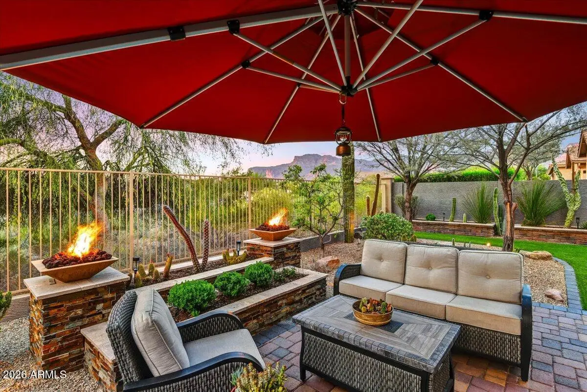7060 E Cuernavaco Way, Gold Canyon, AZ 85118 - #1