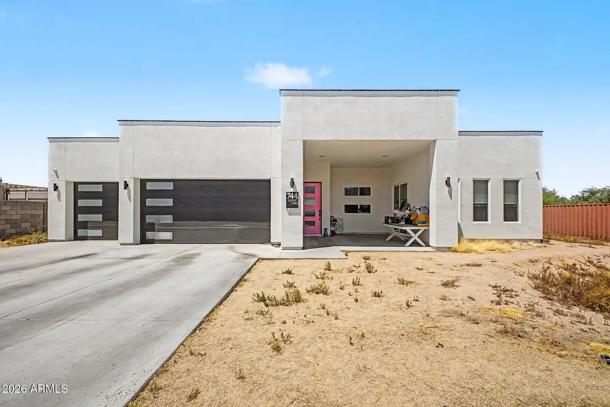 744 E Desert Lane, Phoenix, AZ 85042 - #1