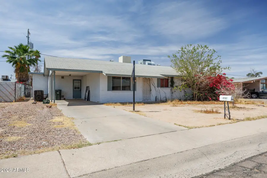 725 E Manor Drive, Casa Grande, AZ 85122 - #2