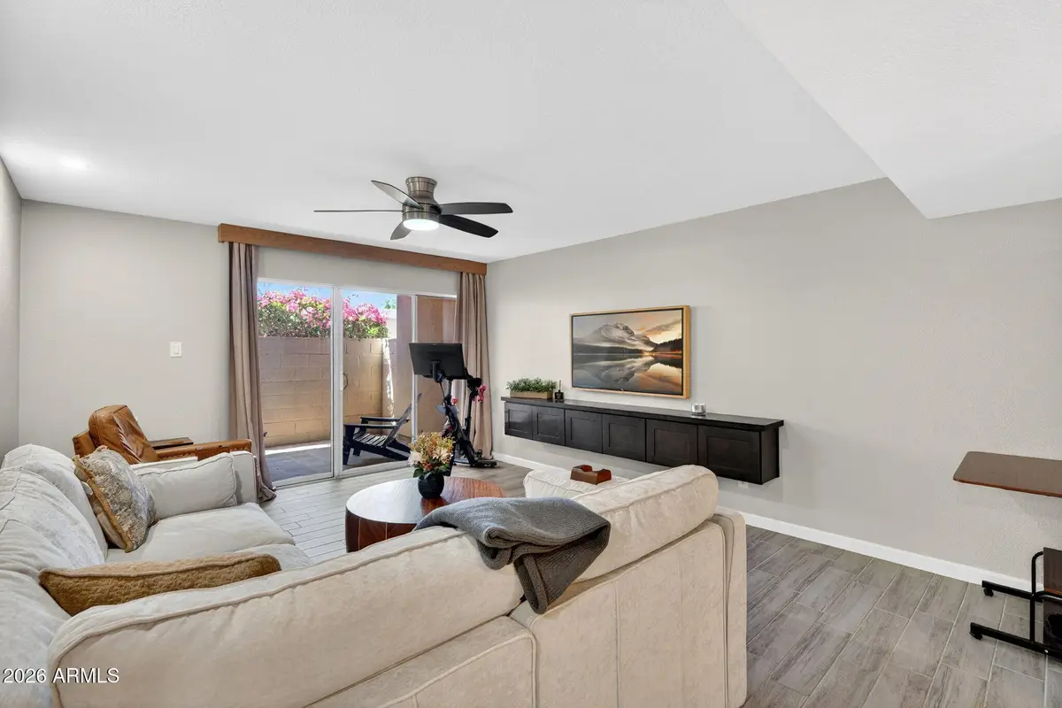 2233 E Highland Avenue #134, Phoenix, AZ 85016 - #1