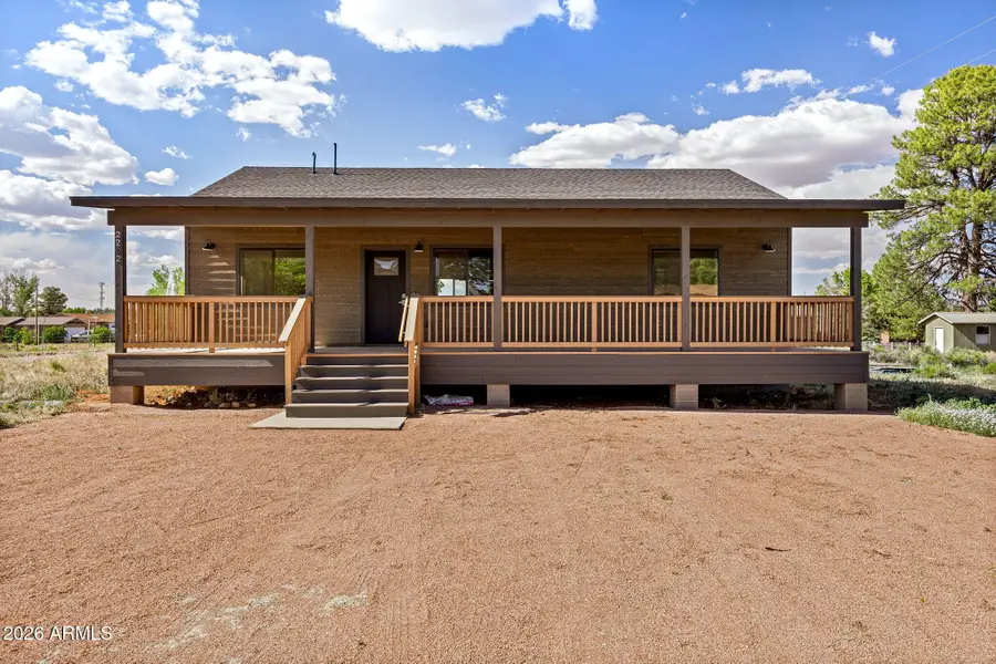 2202 Page Drive, Overgaard, AZ 85933 - #2