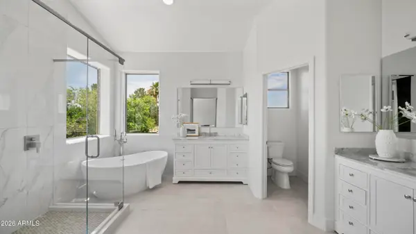 6639 E Gelding Drive, Scottsdale, AZ 85254