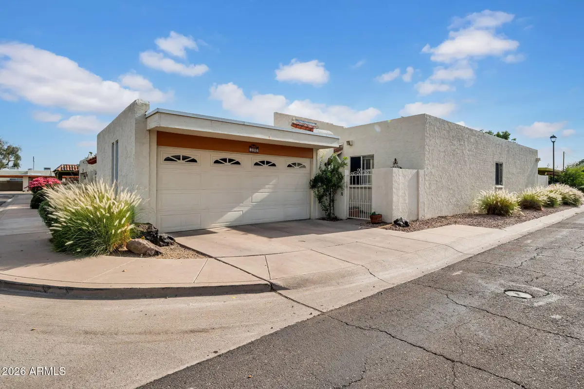 7166 N Via Lucia Maria --, Glendale, AZ 85301 - #1