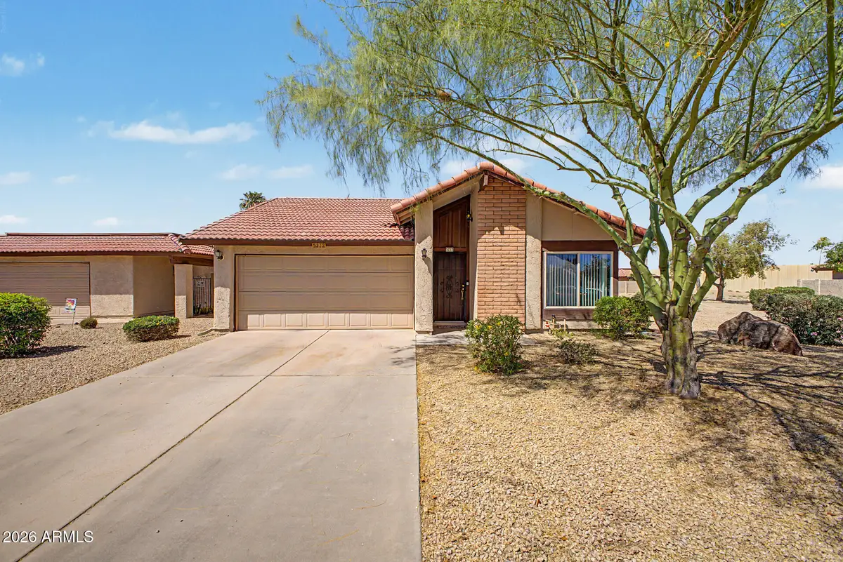 5212 E Tamblo Drive, Phoenix, AZ 85044 - #1