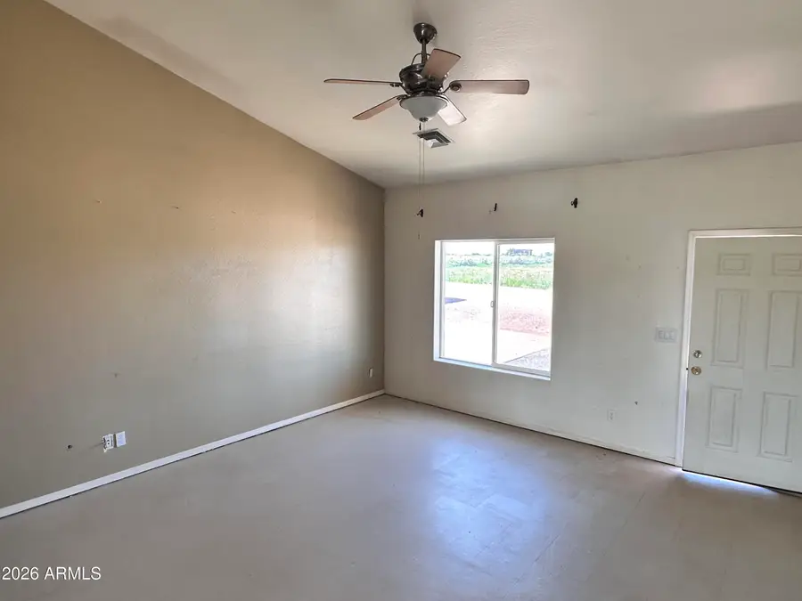 1150 W 30th Street S, Saint Johns, AZ 85936 - #2
