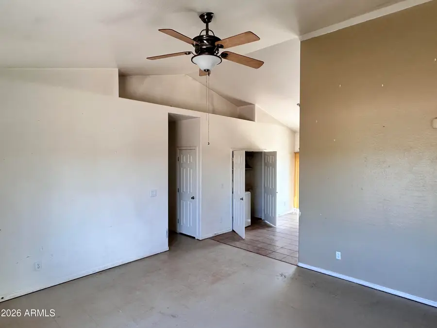 1150 W 30th Street S, Saint Johns, AZ 85936 - #3