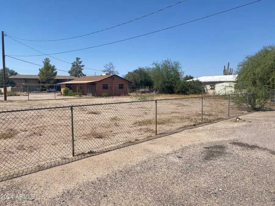 1512 N Granite Street #B, Florence, AZ 85132 - #2