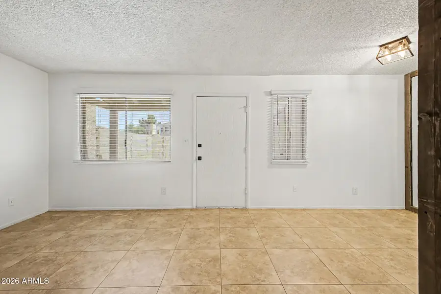 5947 N 48th Avenue, Glendale, AZ 85301 - #3