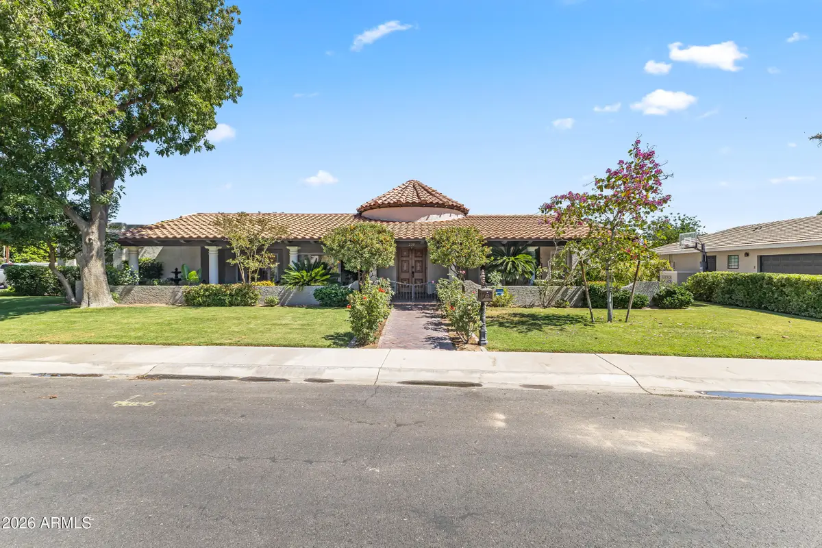 230 W Morten Avenue, Phoenix, AZ 85021 - #1