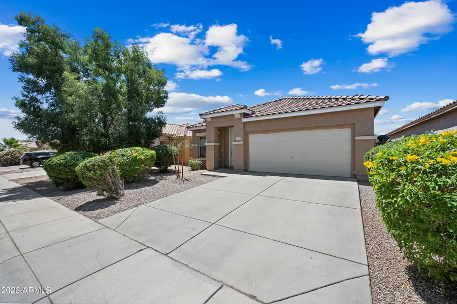 2821 W Santa Cruz Avenue, San Tan Valley, AZ 85144 - #3