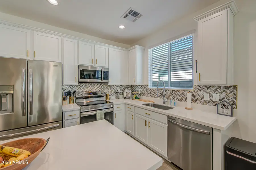 266 E Leland Road, San Tan Valley, AZ 85140 - #3
