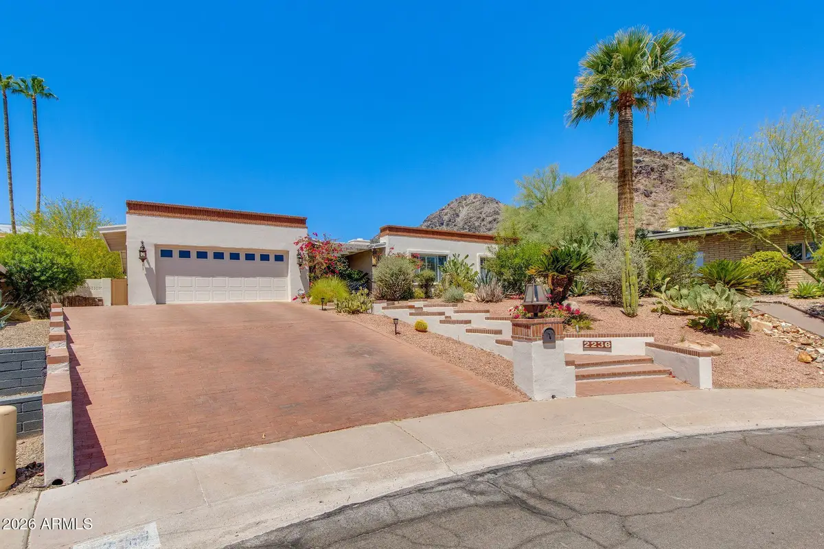 2236 E Cactus Wren Drive, Phoenix, AZ 85020 - #1