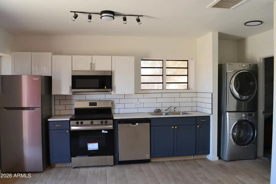 711 E 4th Street, Casa Grande, AZ 85122 - #3