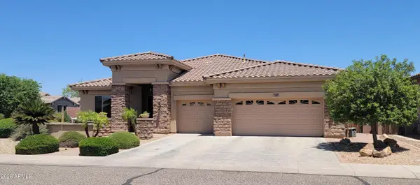 2438 W Cavedale Drive, Phoenix, AZ 85085