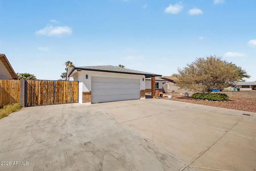 11106 W Glenrosa Avenue, Phoenix, AZ 85037 - #3