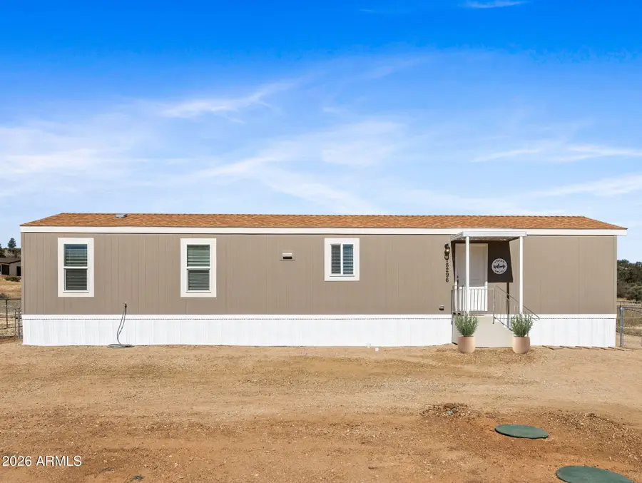18296 S Frontier Road, Peeples Valley, AZ 86332 - #2