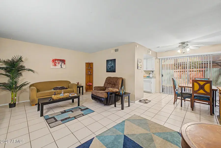 8028 N 48th Avenue, Glendale, AZ 85302 - #3