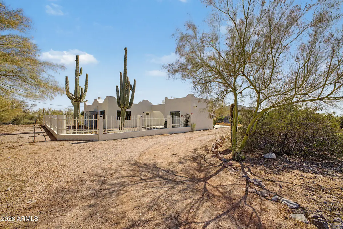 4979 E Pioneer Street, Apache Junction, AZ 85119 - #1