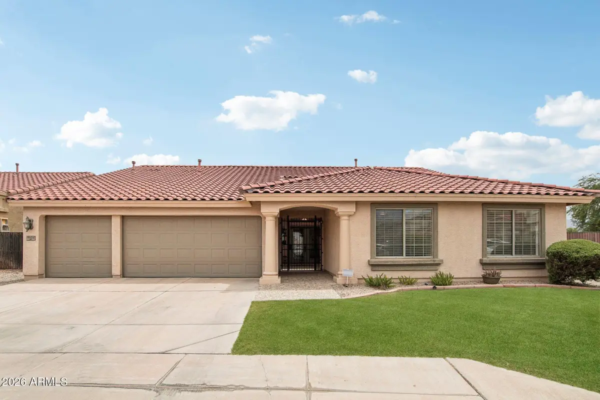 5025 W Siesta Way, Laveen, AZ 85339 - #1