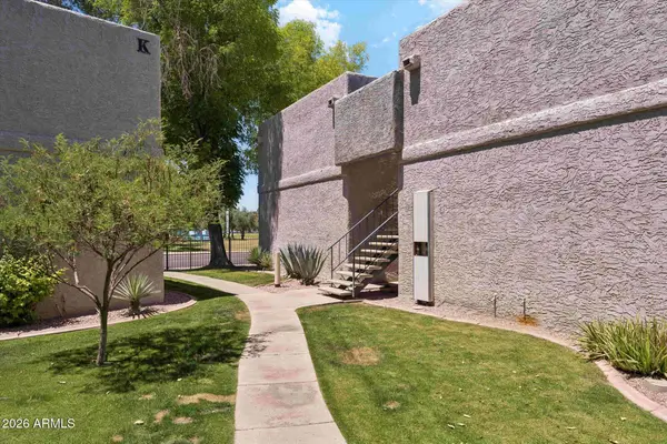 4444 E Paradise Village Parkway N #231, Phoenix, AZ 85032