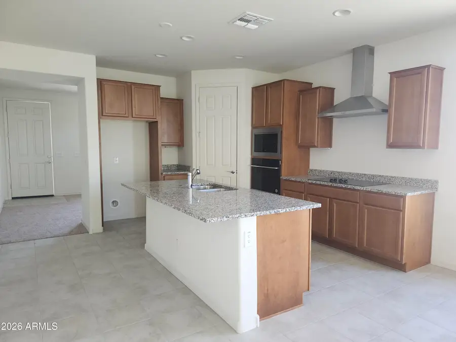 9046 W Luke Avenue, Glendale, AZ 85305 - #3