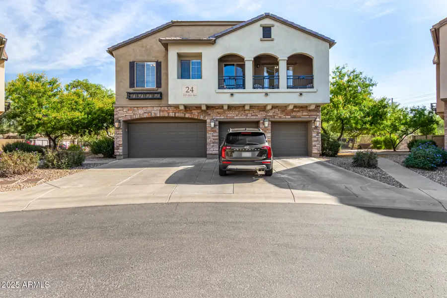 357 N 168th Drive, Goodyear, AZ 85338 - #3