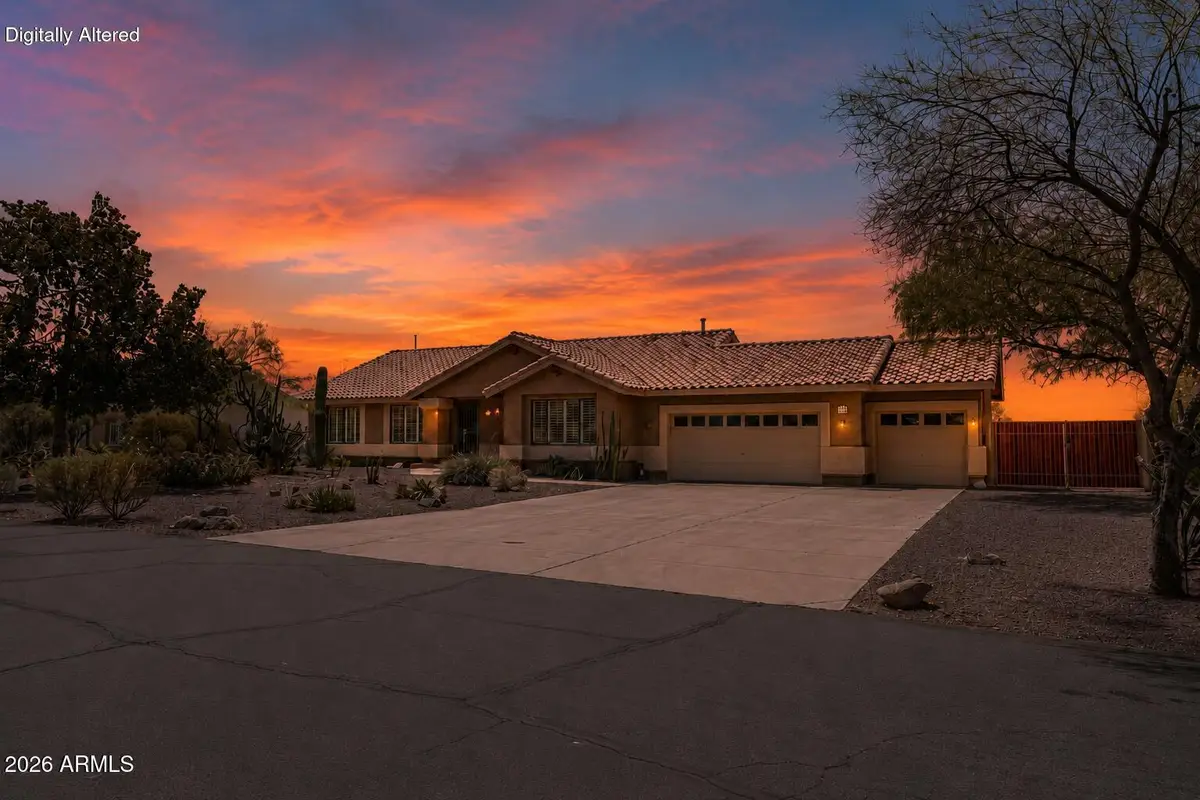 125 E Blue Eagle Lane, Phoenix, AZ 85086 - #1