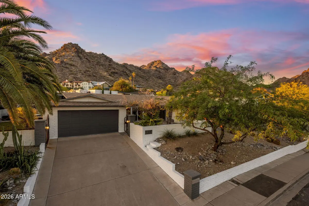 2432 E Piestewa Peak Drive, Phoenix, AZ 85016 - #1