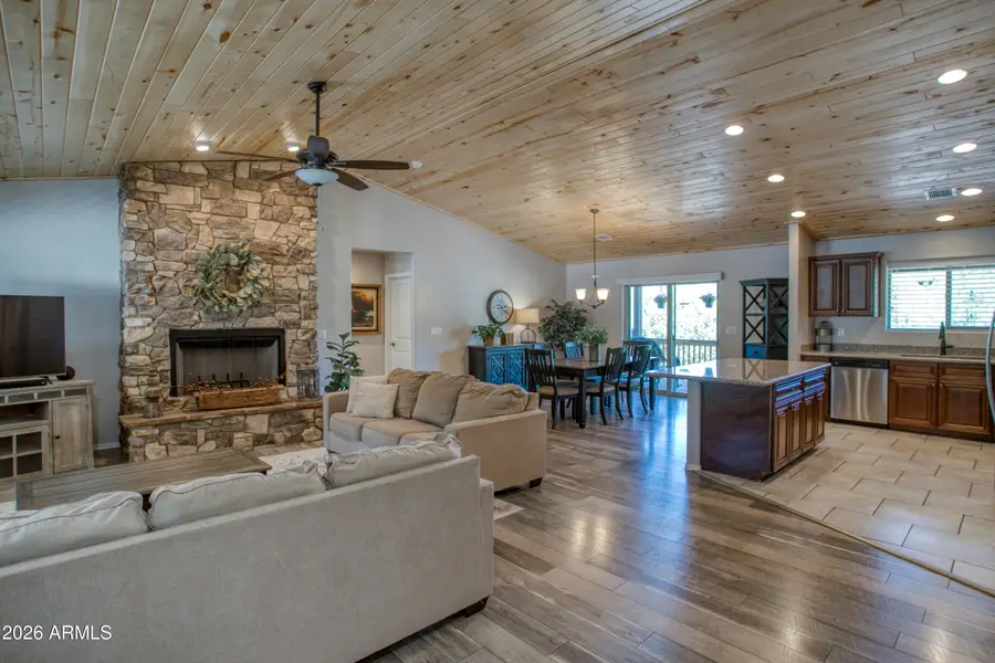 621 Angelas Place, Show Low, AZ 85901 - #3