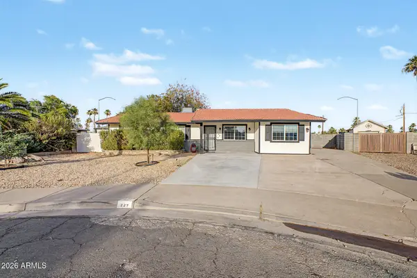 227 N Winthrop Circle, Mesa, AZ 85213