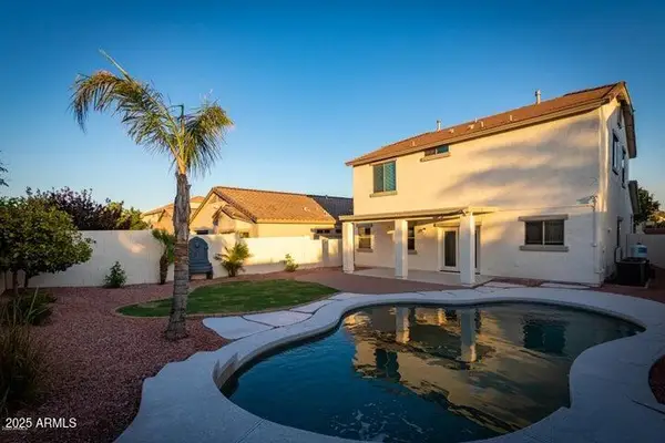 18606 W Sunnyslope Lane, Waddell, AZ 85355