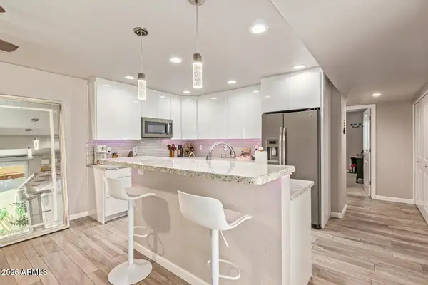 5913 E Thomas Road, Scottsdale, AZ 85251