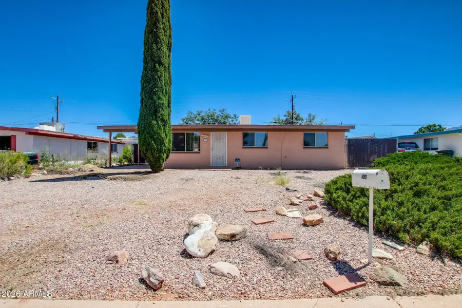 264 W Busby Drive, Sierra Vista, AZ 85635 - #2