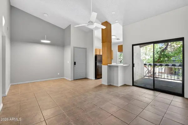 747 S Extension Road #208, Mesa, AZ 85210
