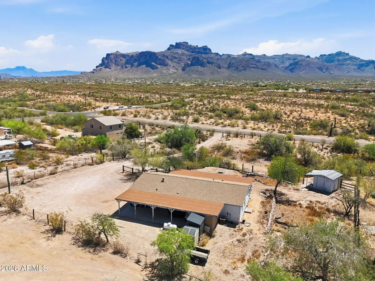 944 S Goldfield Road, Apache Junction, AZ 85119 - #1
