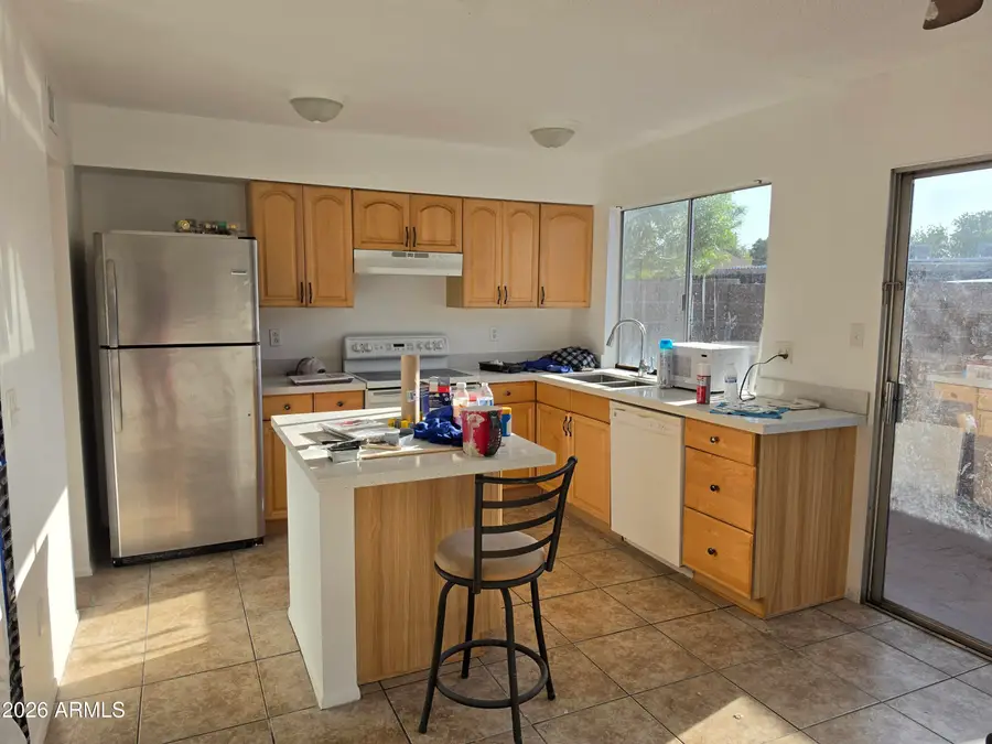 911 S Casitas Drive #C, Tempe, AZ 85281 - #2