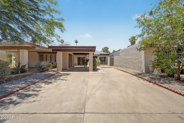 564 E Royal Palms Drive, Mesa, AZ 85203