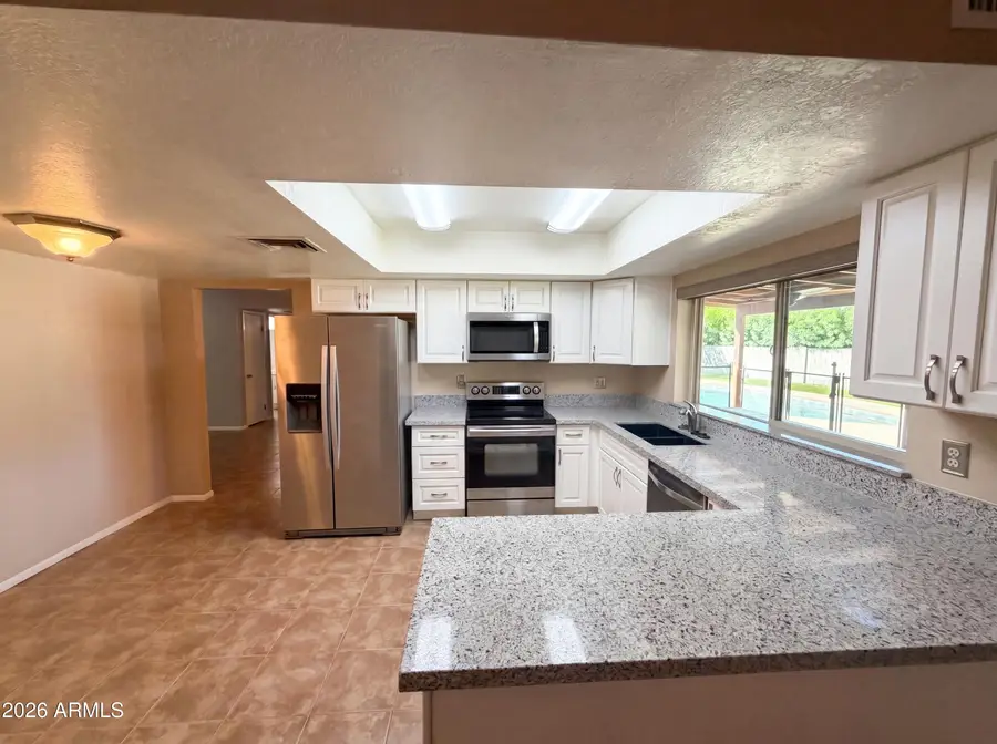 4327 W Barbara Avenue, Glendale, AZ 85302 - #2