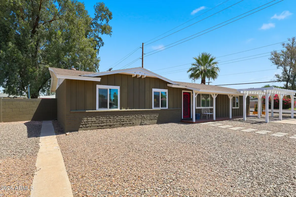 2302 W Berridge Lane, Phoenix, AZ 85015 - #1