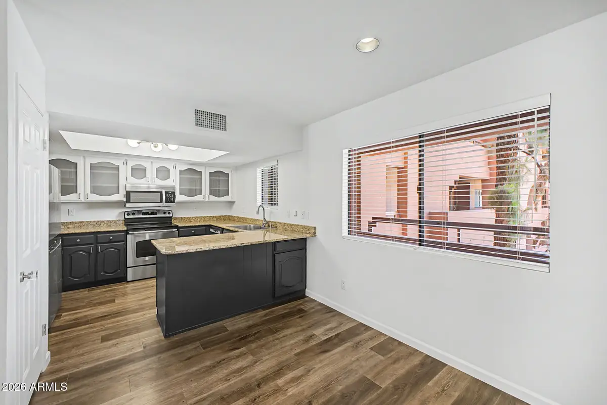 12222 N Paradise Village Parkway S #323, Phoenix, AZ 85032 - #1