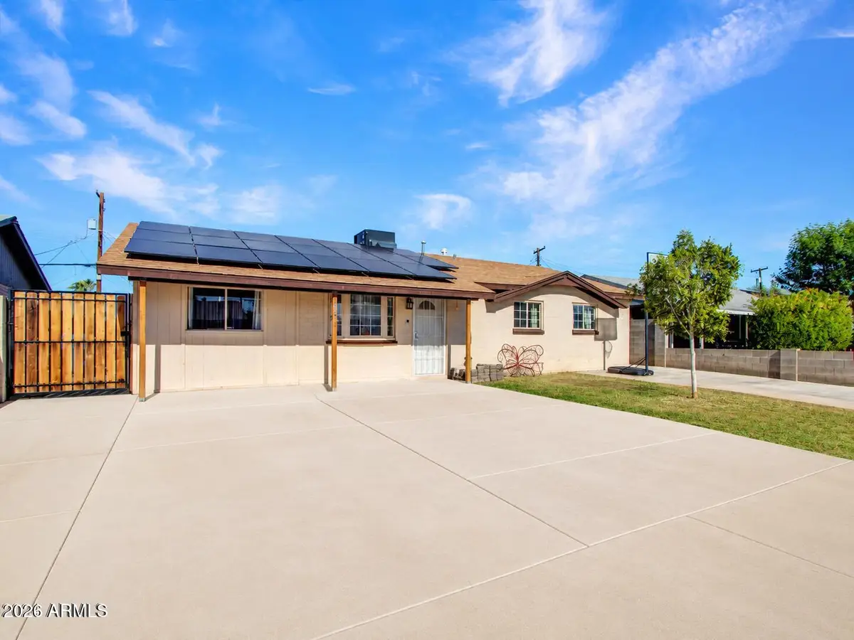 6826 W Pierson Street, Phoenix, AZ 85033 - #1
