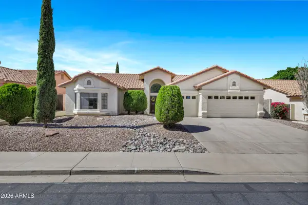 6227 E Star Valley Street, Mesa, AZ 85215