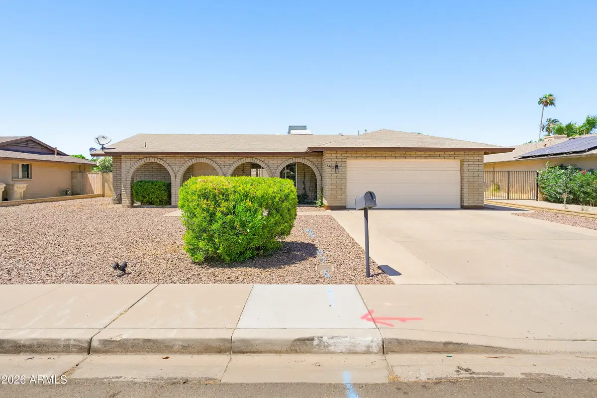 4844 W Royal Palm Road, Glendale, AZ 85302 - #1