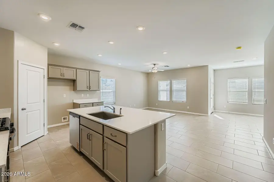 36925 W Nina Street, Maricopa, AZ 85138 - #3