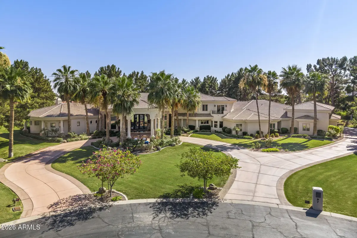 7 E Oakwood Hills Drive, Chandler, AZ 85248 - #1