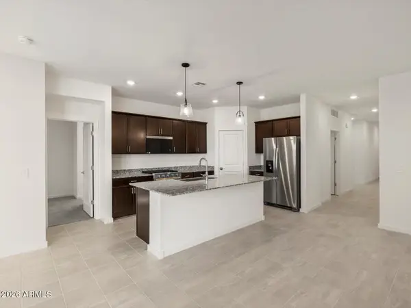 2417 E Enantio Road, San Tan Valley, AZ 85143