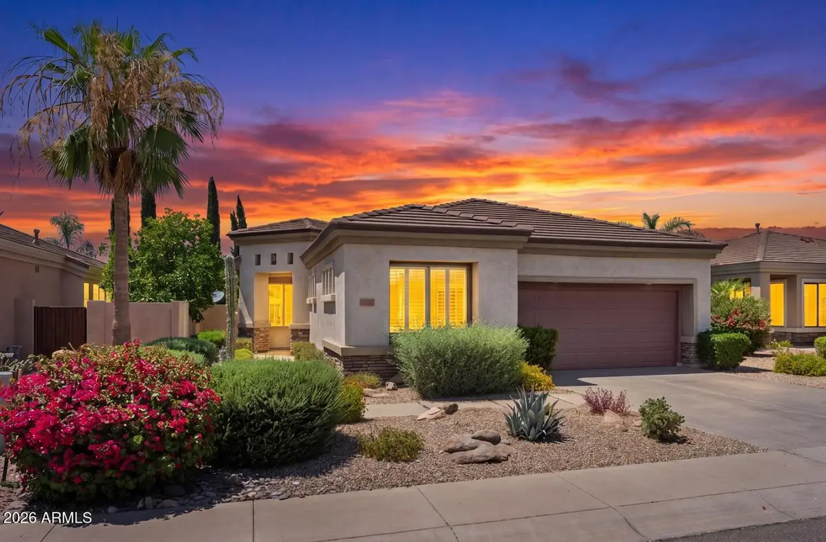6844 S Pinehurst Drive Drive, Gilbert, AZ 85298 - #1