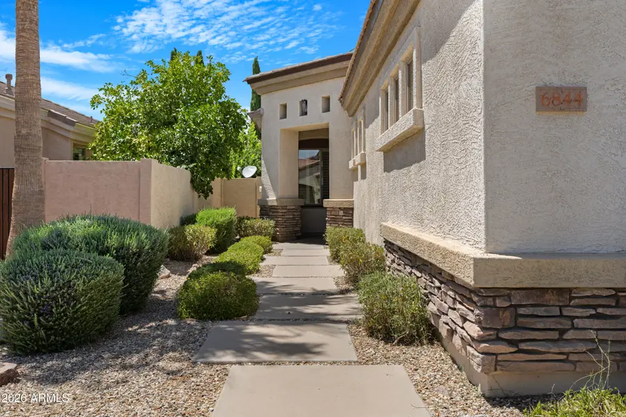 6844 S Pinehurst Drive Drive, Gilbert, AZ 85298 - #3